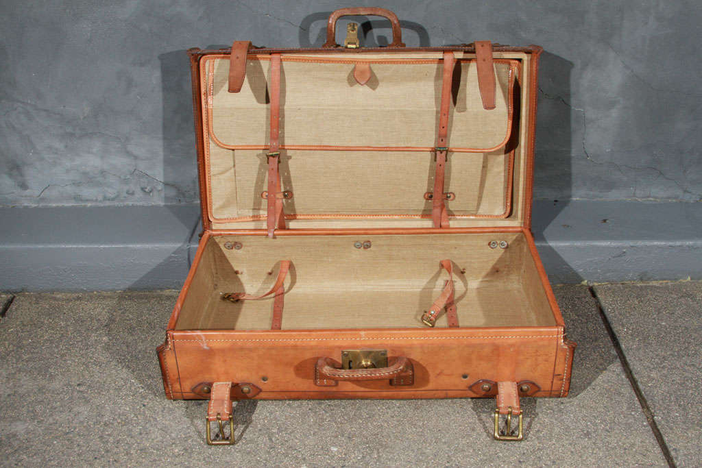 Wonderful Vintage Leather Suitcase 2