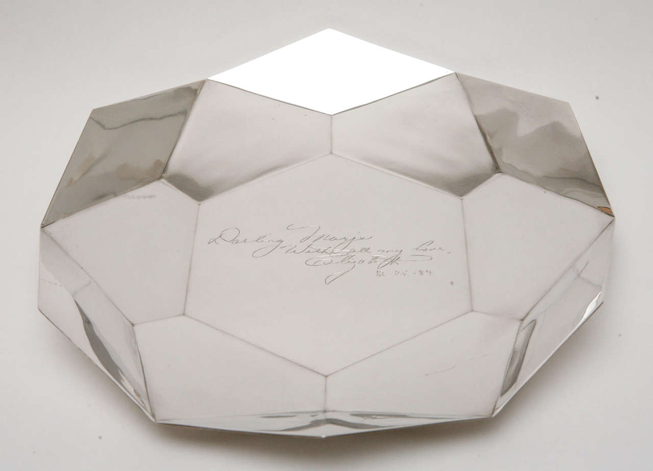 A wonderful faceted sterling silver dish by Tiffany & Co. with a personal inscription from Elizabeth Taylor to Marjorie Everett, former chairwoman of Hollywood Park. The inscription, in Elizabeth Taylor's handwriting, reads: 