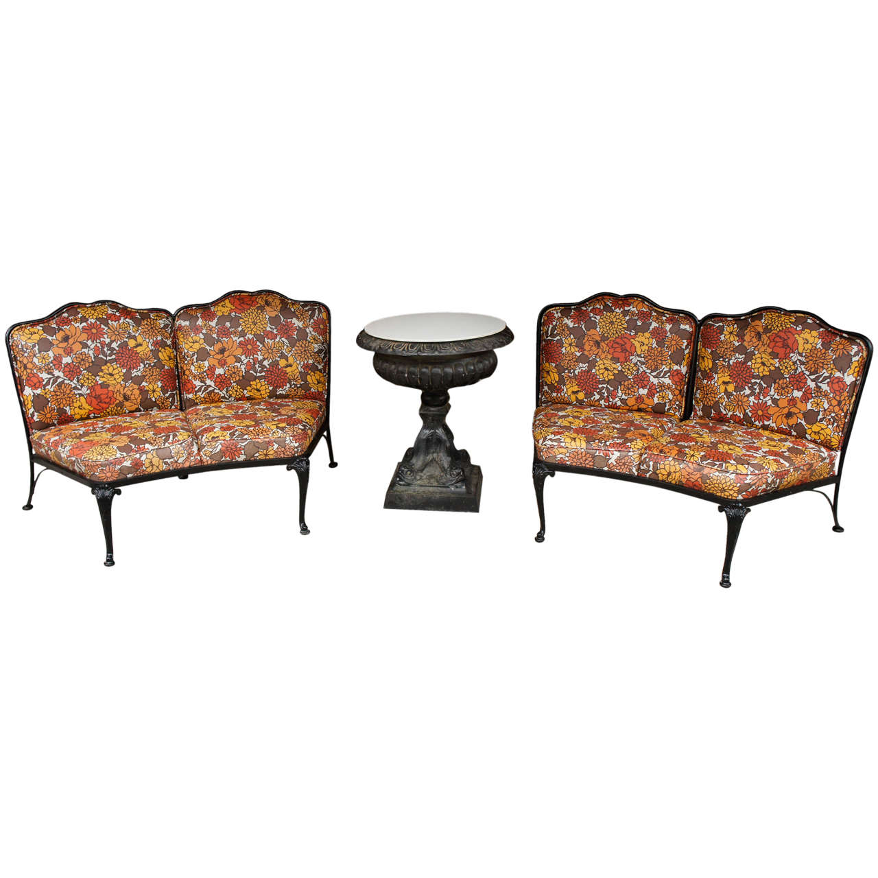 A Pair of Vintage Woodard Iron Garden Loveseats at 1stdibs