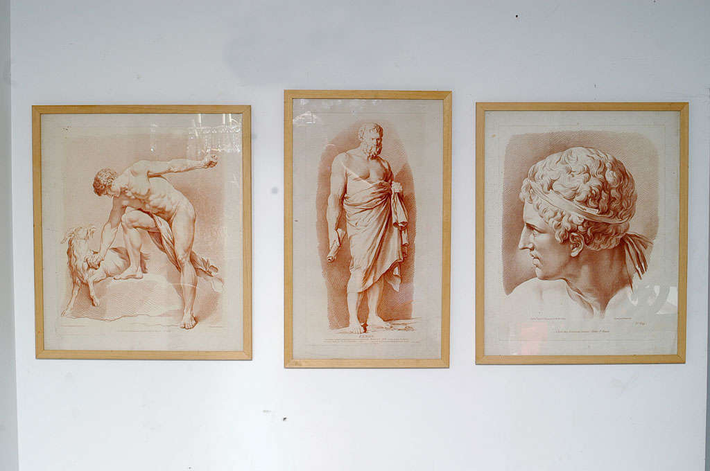 Satz von drei handgravierten klassischen Sepia-Zeichnungen von römischen und griechischen Figuren.