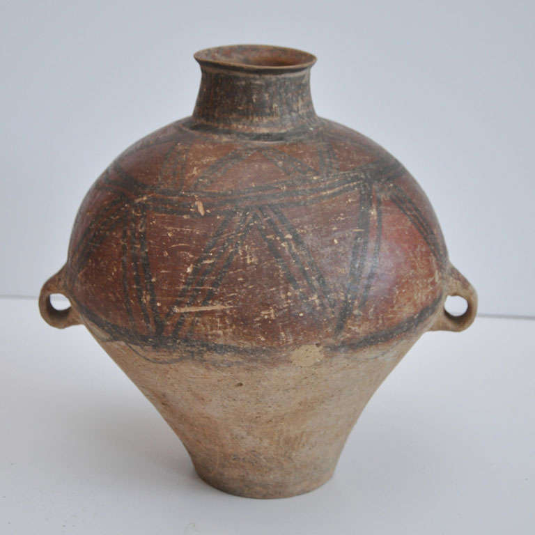 Yangshou River Vally culture tomb pot.  Beautiful burnished glaze in graphic pattern.