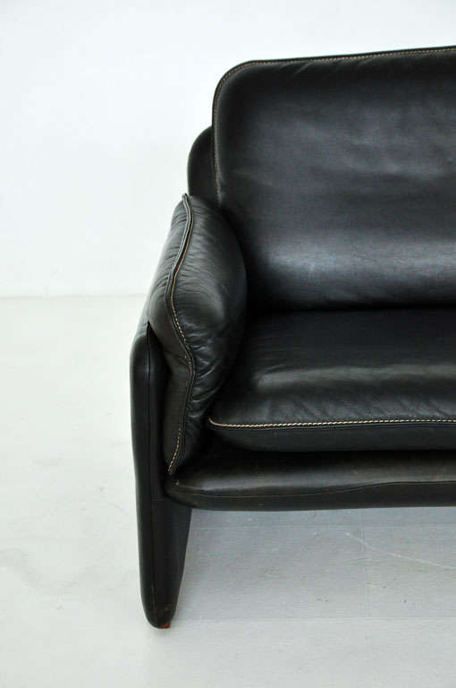 Swiss De Sede black leather sofa