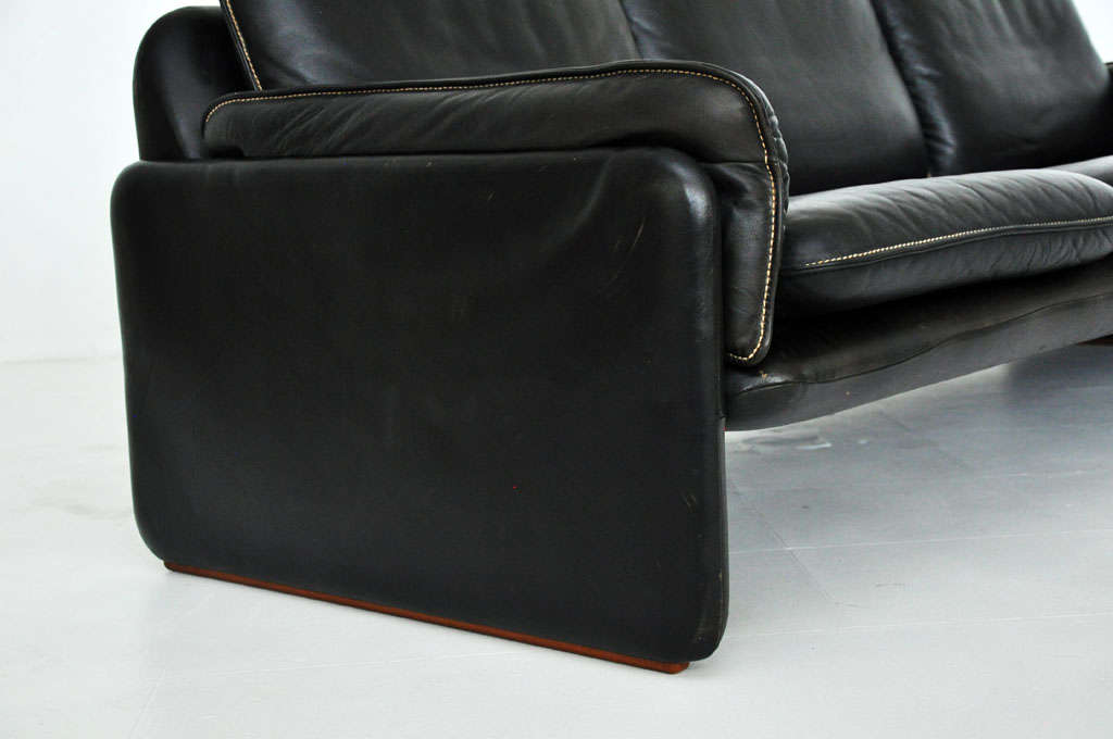 De Sede black leather sofa 1