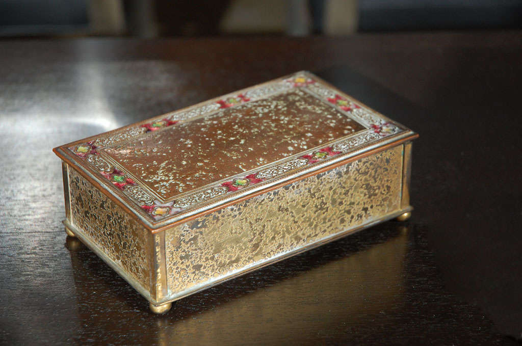Great Tiffany bronze box in a called double X pattern, Signed Louis C. Tiffany, inc Favrile.