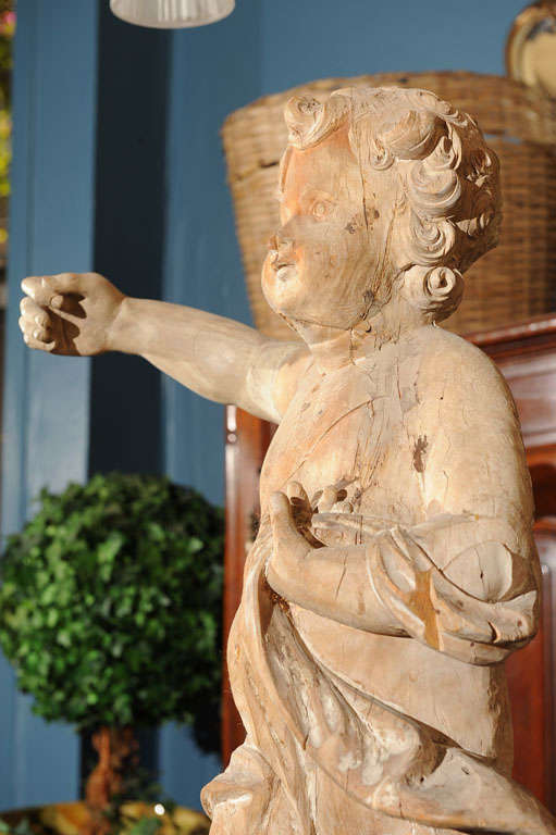 Pair  Of 17th  Century  Carved  Wood  Putti For Sale 3