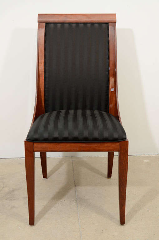 20th Century Elegant Set of 8 Italian Lacquered Walnut Dining Chairs