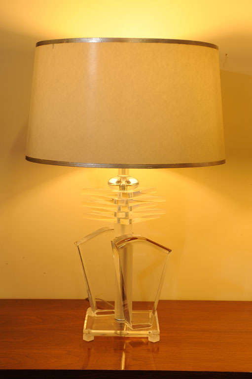 American Pair of chunky lucite table lamps