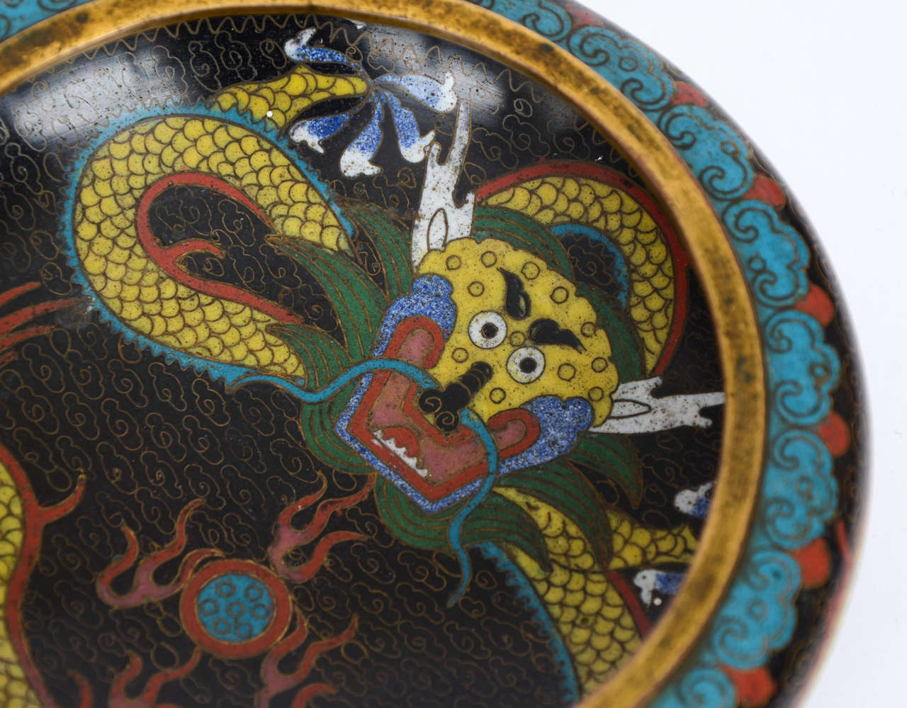 19th Century Early19thC, Chinese, CLOlSONNE BOWL, Mythical 5-Claw Dragons chasing pearls.