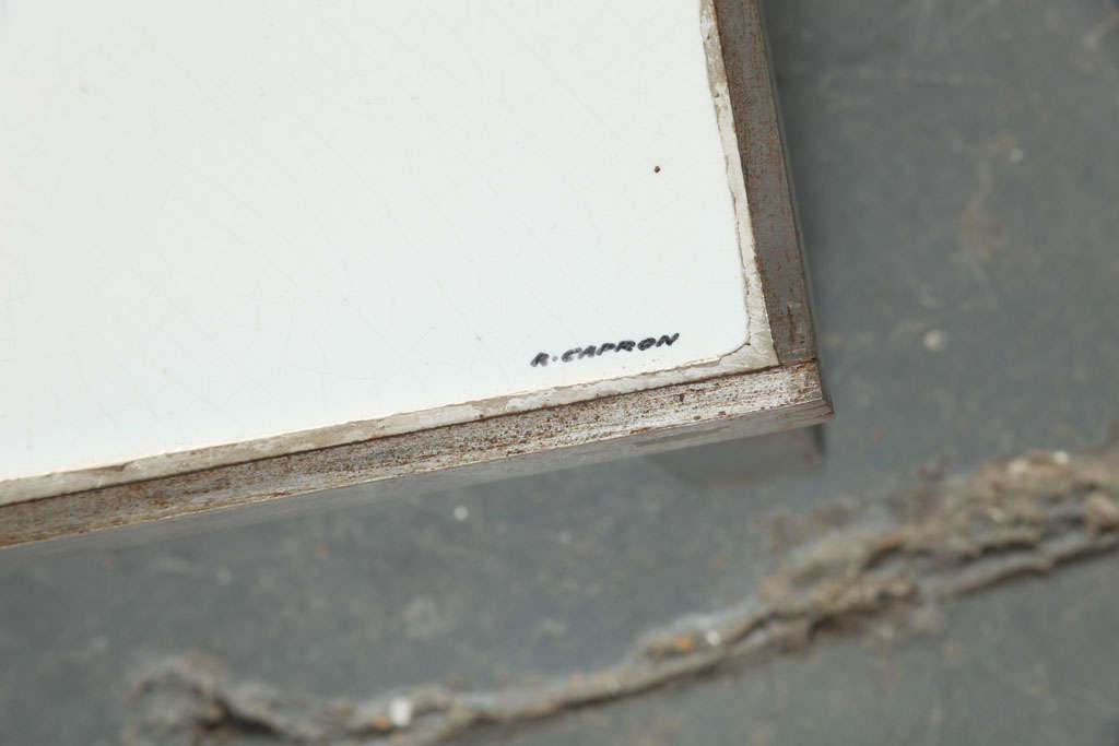 Table basse Garrigue/White Ceramic Tiles, cadre métallique à queue d'aronde Roger Capron en vente 3