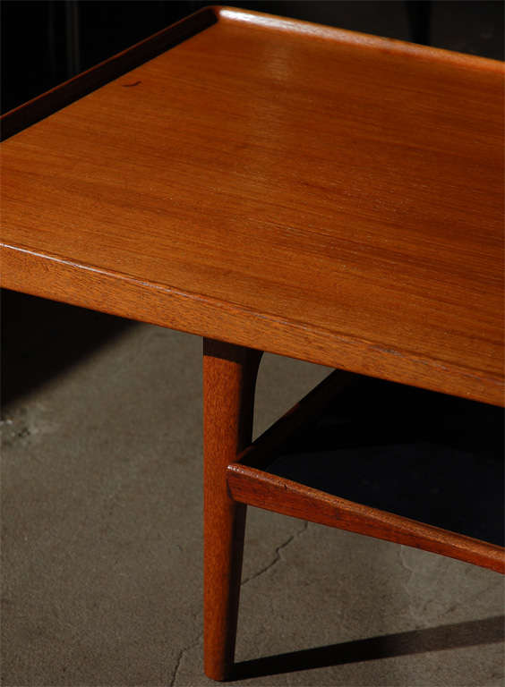 teak coffee table w/removable trays