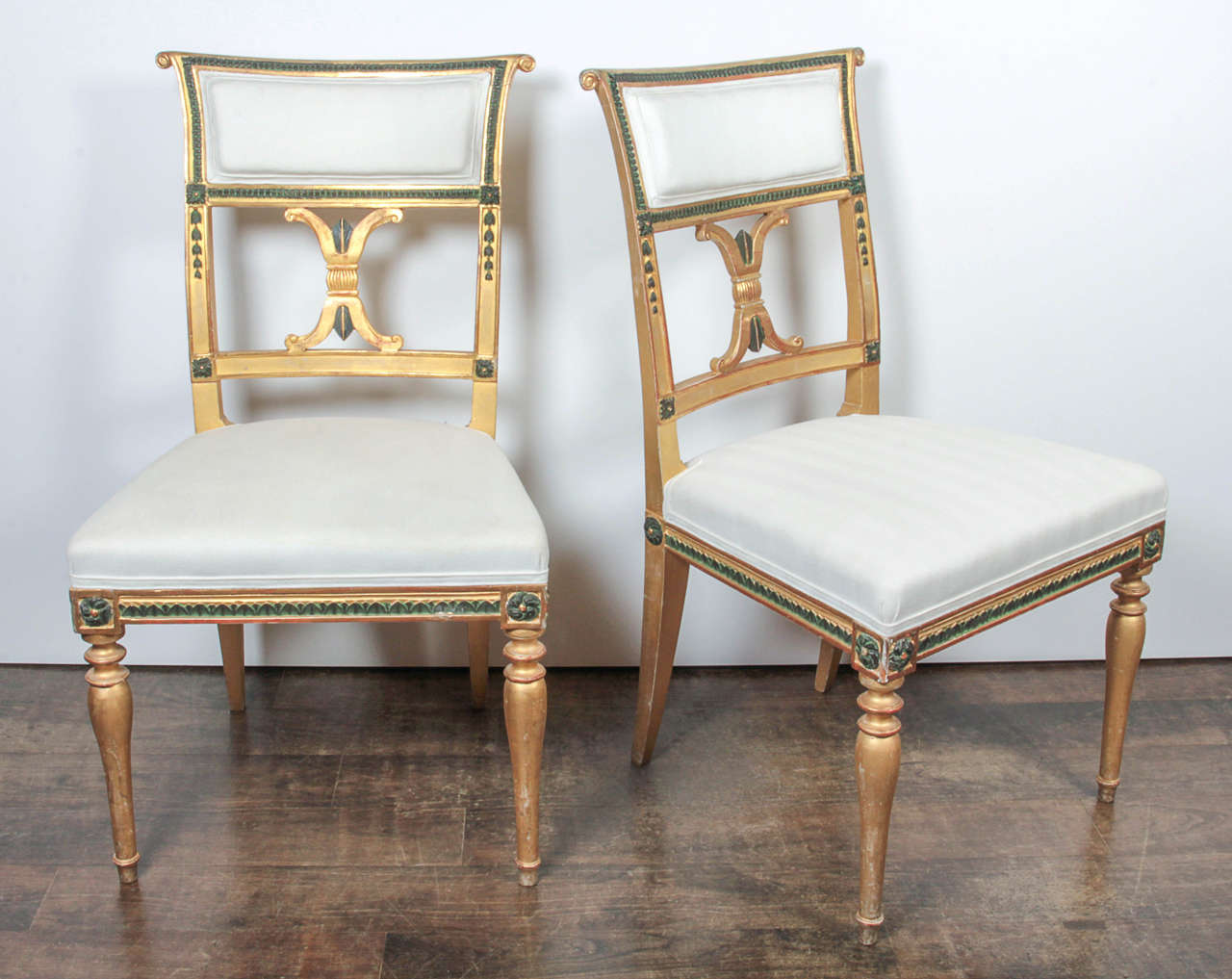 Paire de chaises gustaviennes suédoises par Melchior Lundberg