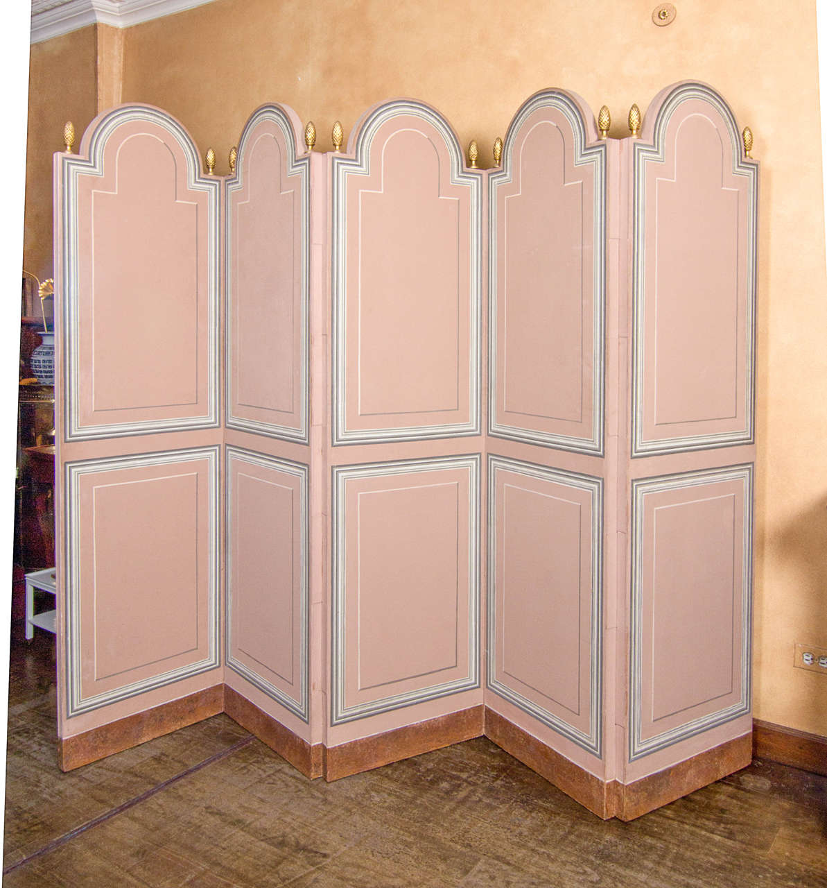 Jansen Screen from the 1940s