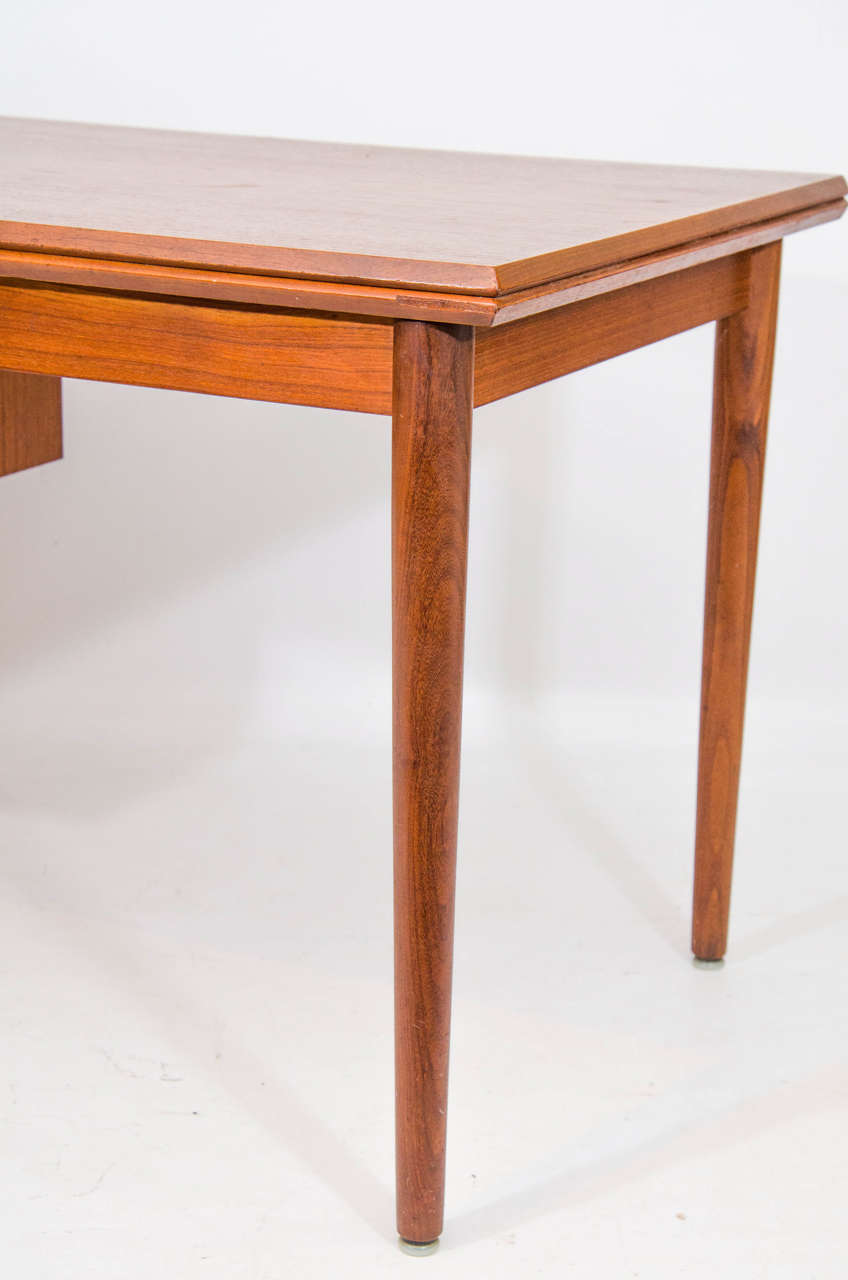 Convertible Danish Desk In Good Condition In New York, NY
