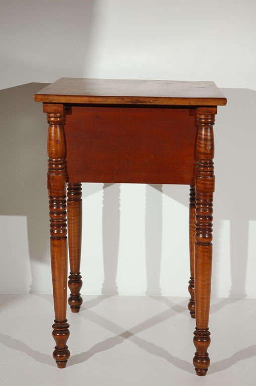 FANTASTIC EARLY 19THC BIRDSYE MAPLE TWO DRAWER STAND 4