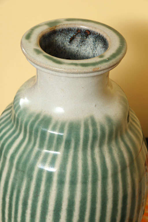 Japanese glazed ceramic wine jar In Excellent Condition In Yonkers, NY