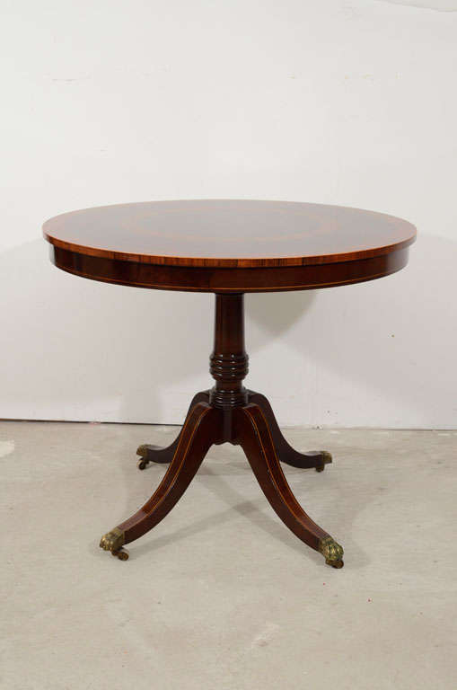 English A Fine Regency Mahogany Center Table For Sale