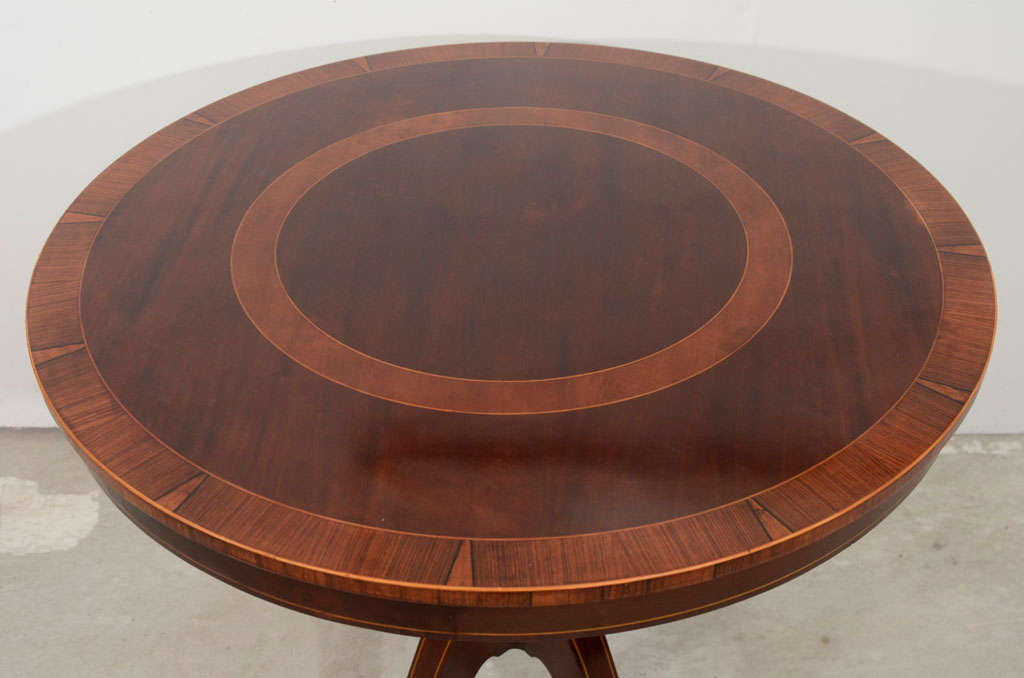 A Fine Regency Mahogany Center Table For Sale 2