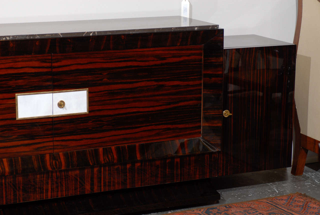 20th Century French Art Deco Style Sideboard Made of Macassar Ebony, White Leather and Marble