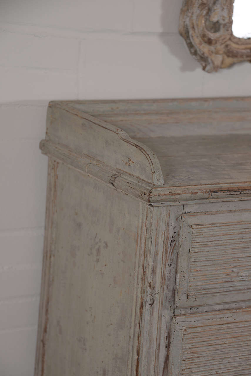 Early 19th Century Painted Pine Dresser 1