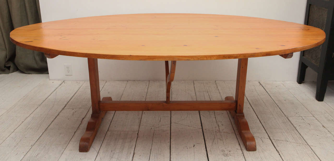 Pine Oval Pivot Table