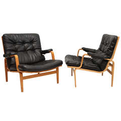 Pair of Black Leather Bruno Mathsson Ingrid Chairs