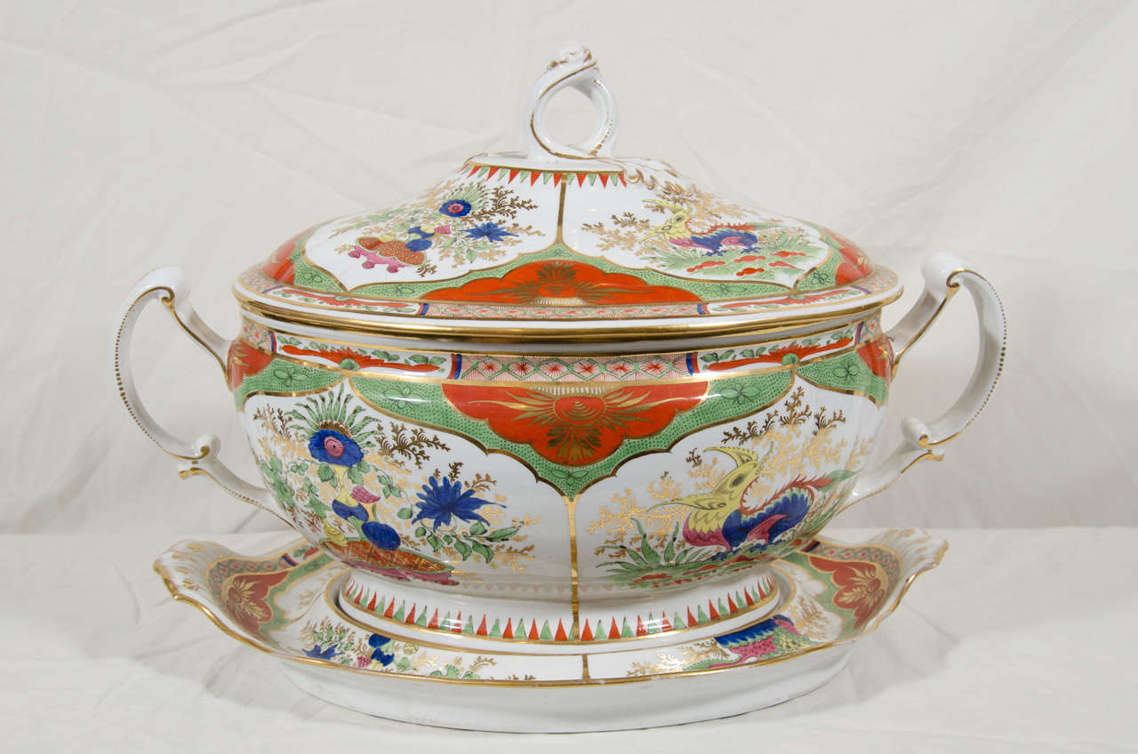 Painted in the famille verte palette Bengal Tiger was one of the most sought-after designs in 18th and early 19th century, England.
First made in England by Worcester the pattern is an exotic chinoiserie interpretation of Chinese export porcelains.