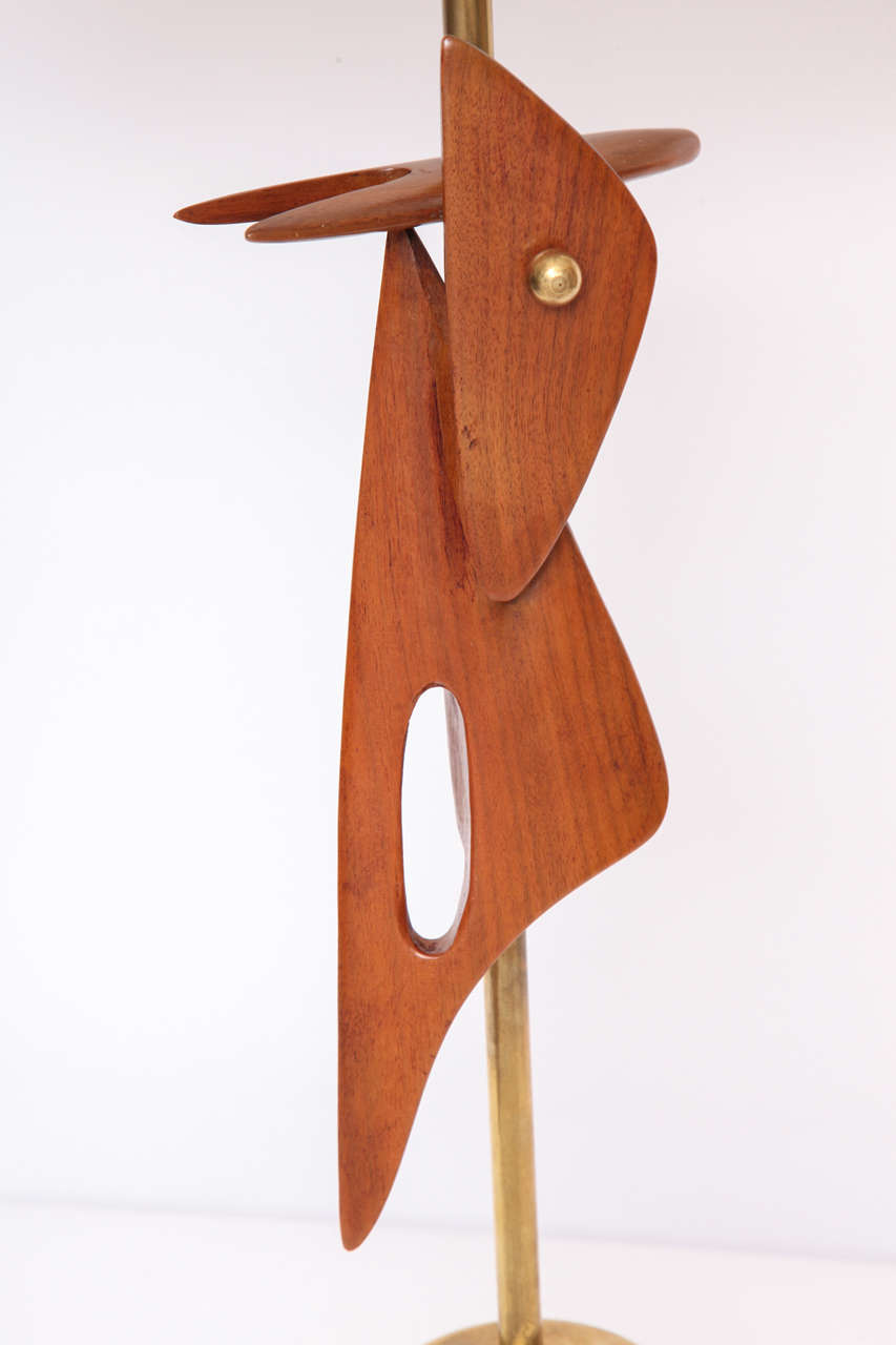 Table Lamp Mid Century Modern Sculptural Amorphic wood and brass In Good Condition For Sale In New York, NY