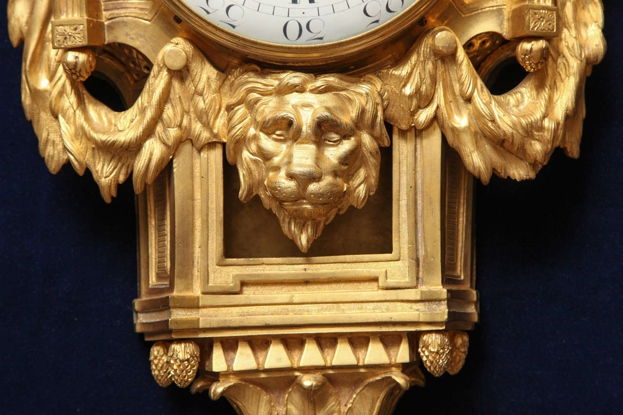 Luigi XVI Antique French Louis XVI Period Dore Bronze Striking Cartel Clock, 18° Secolo in vendita