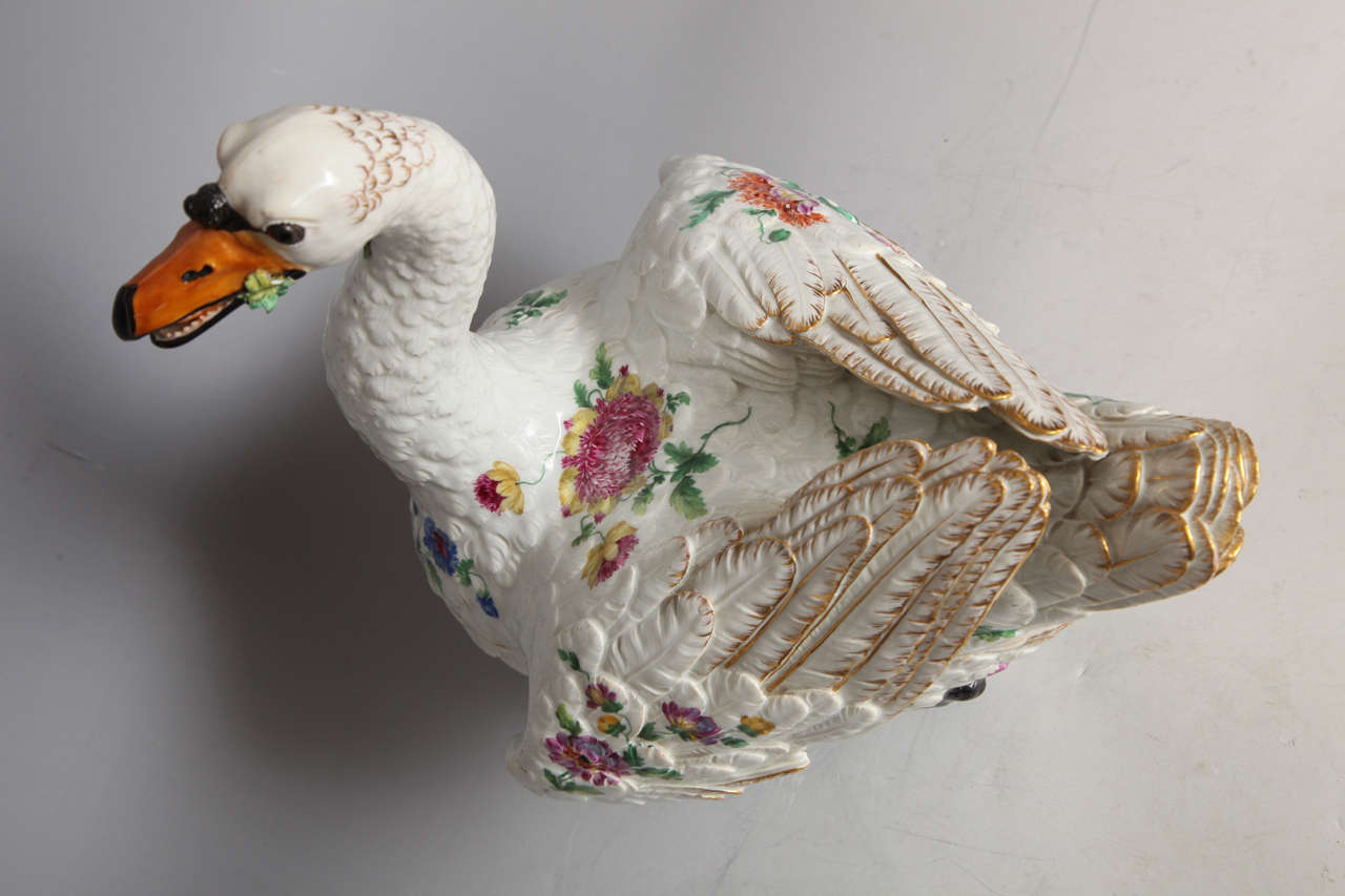 Large 18th Century Meissen Porcelain Covered Swan Tureen 3