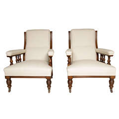 A Pair of Wanut Armchairs, England circa 1890. A Pair of Wanut Armchairs, England circa 1890.