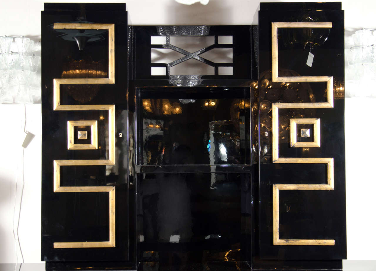 American Important and Stunning Custom Cabinet in Black Lacquer & Gilt by James Mont 