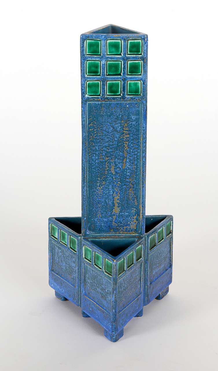 Josef Hoffmann Schule / Wiener Kunstgewerbeschule Austrian pottery vase c.1905