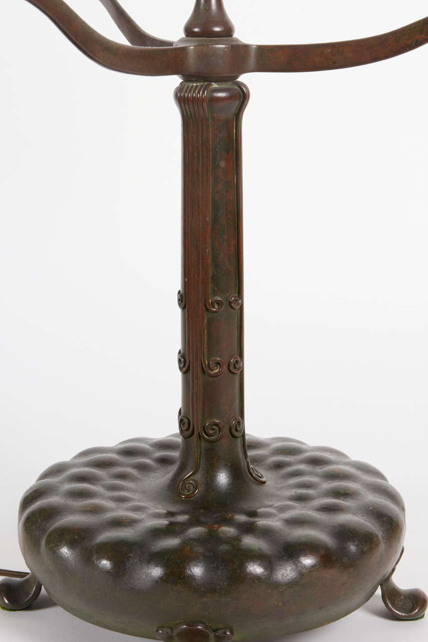 Louis C. Tiffany for Tiffany Studios Dogwood Blossom Table Lamp, circa 1906 In Excellent Condition For Sale In New York, NY