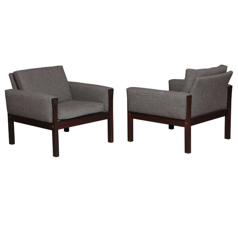Pair of Rosewood Club Chairs by Hans Wegner
