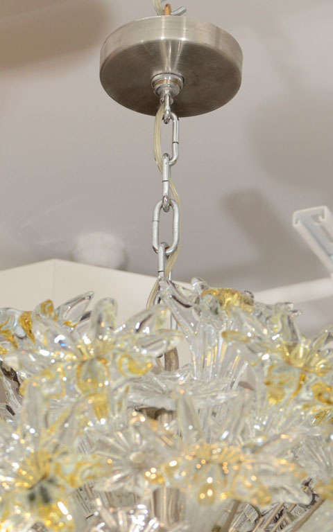Large Venini Esprit Glass Flower Chandelier In Excellent Condition In New York, NY