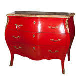 Red Bombe Commode