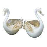 BEAUTIFUL PAIR OF BARBINI DECORATIVE SWANS