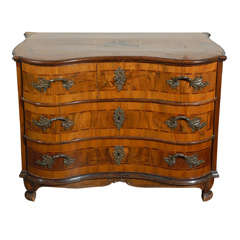 18th C. Century Italian Chest Of Drawers 7