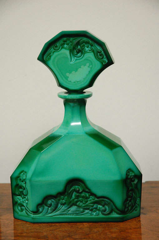 Malacite Glass Decanter In Excellent Condition In Los Angeles, CA