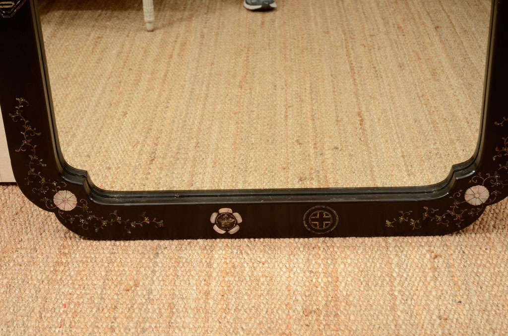 Mid-20th Century Japanese Art Deco Lacquered Mirror with Inlaid Mon