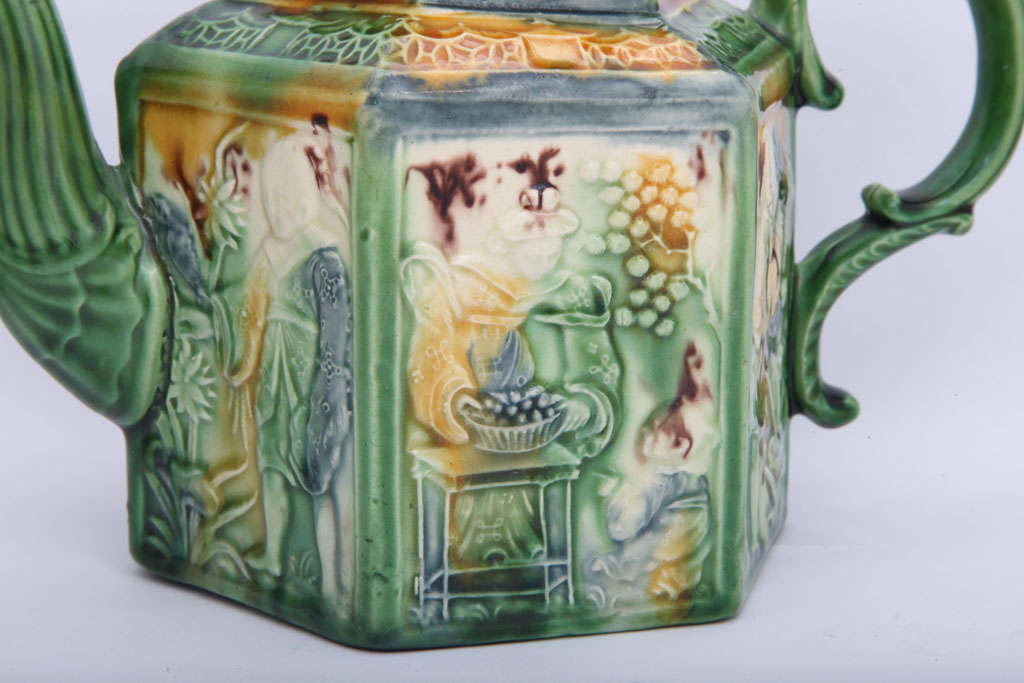 Rare Whieldon School Hexagonal Teapot With Oriental Figures In Good Condition For Sale In New York, NY