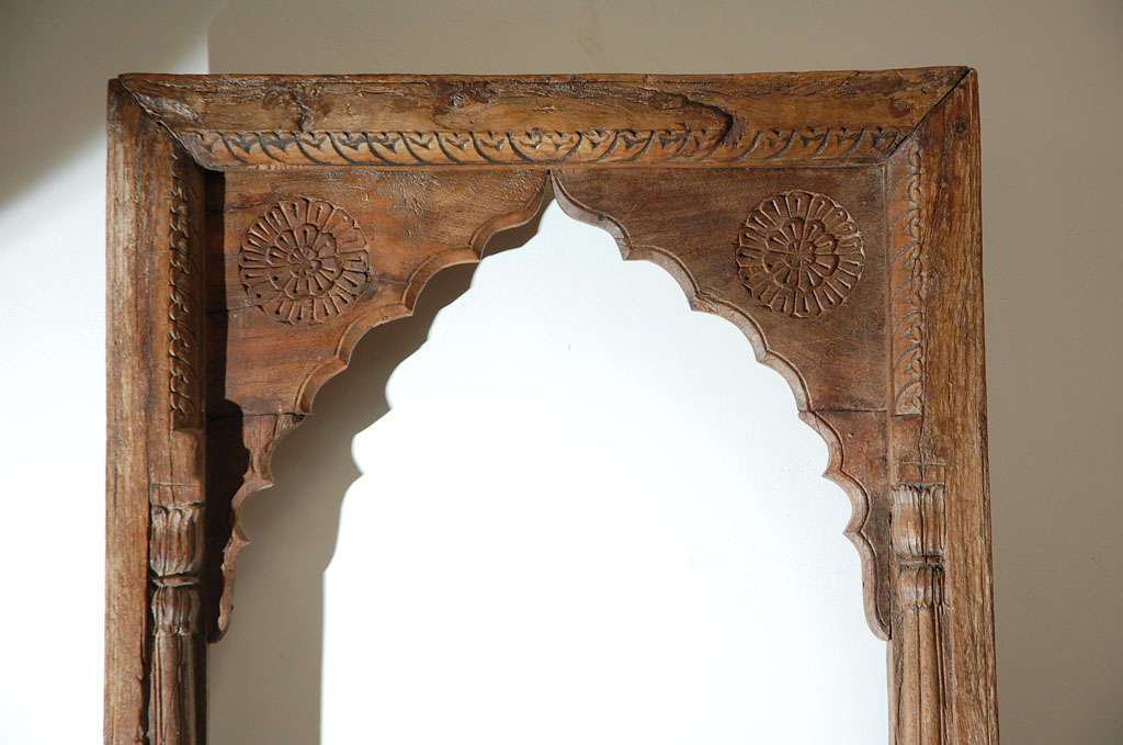 19th Century South Indian Architectural Arched Carved Frame In Good Condition In North Hollywood, CA
