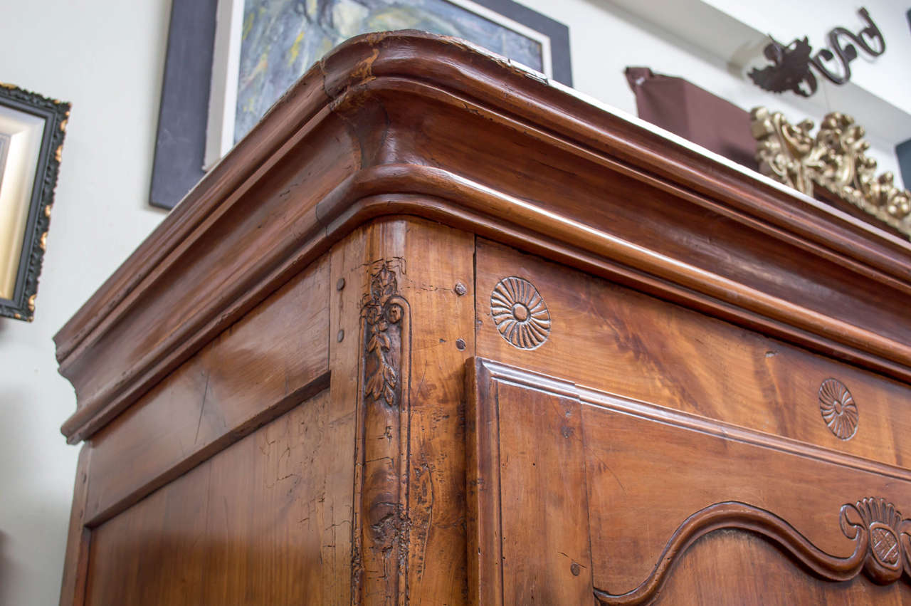 18th Century French Cherrywood Bonnetiere In Good Condition In San Francisco, CA