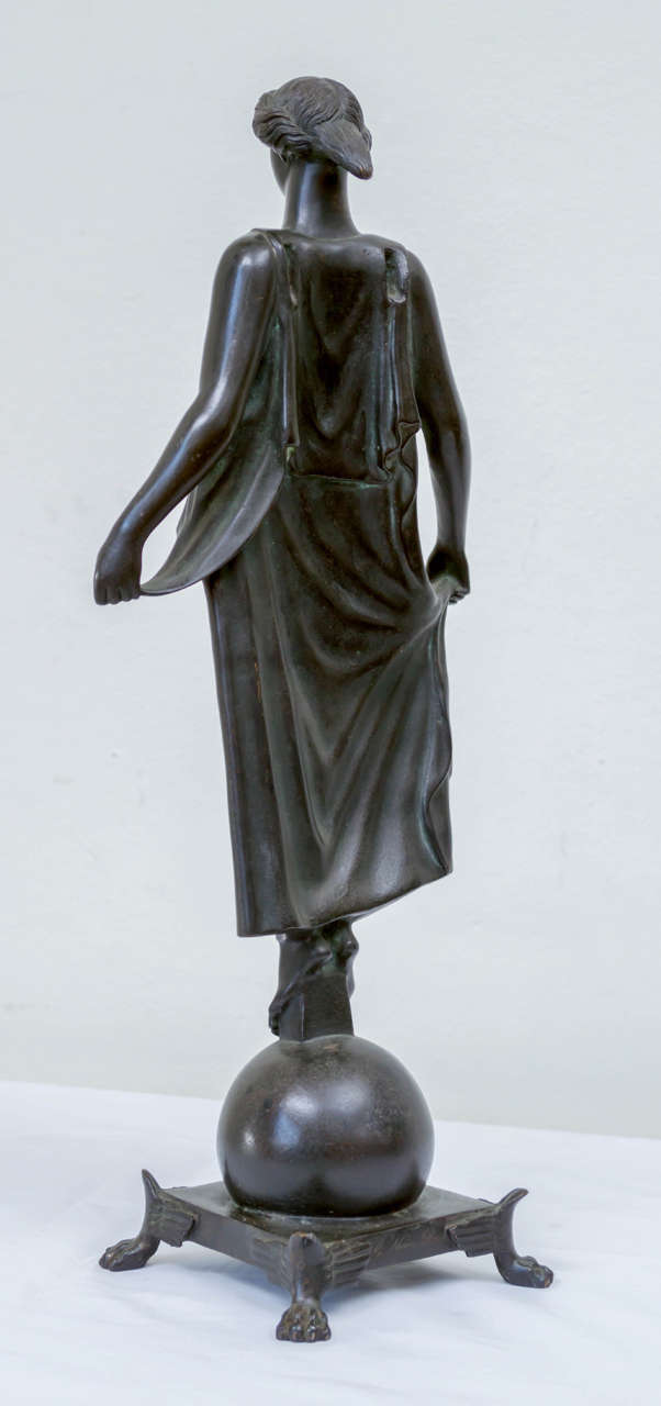 XIXe siècle Statue romaine d'une femme du 19ème siècle en vente