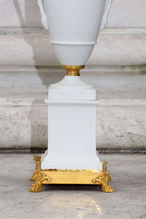 20th Century Unglazed Paris Porcelain and Gilded Bronze Lamp For Sale