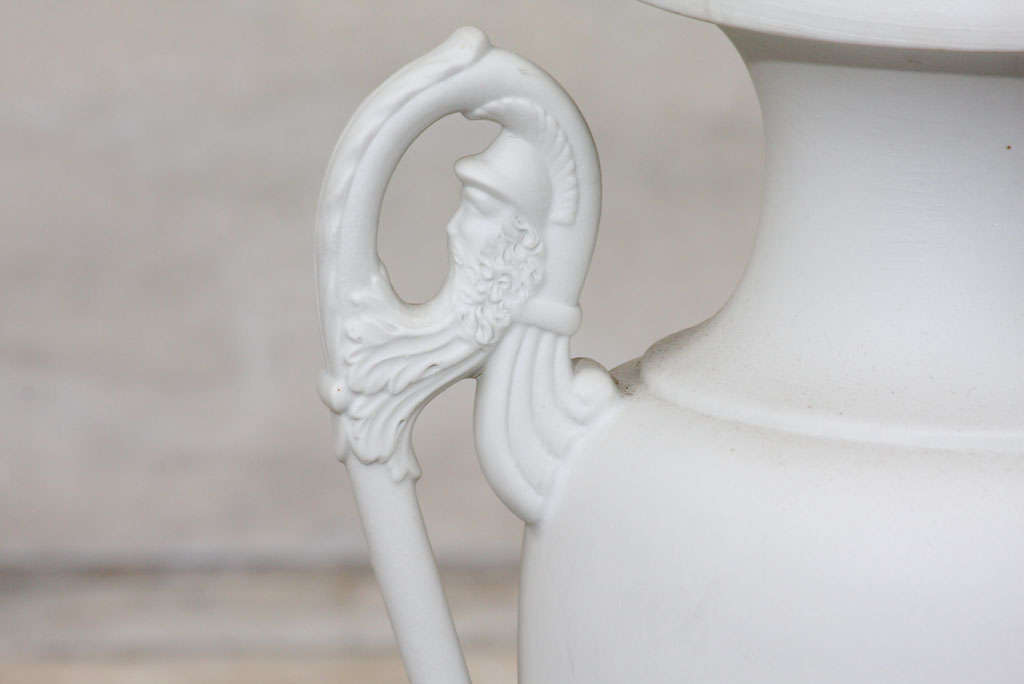 Unglazed Paris Porcelain and Gilded Bronze Lamp For Sale 2