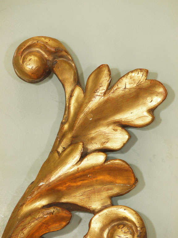 Italian Gold leaf carved wood candle appliques In Good Condition For Sale In New Orleans, LA