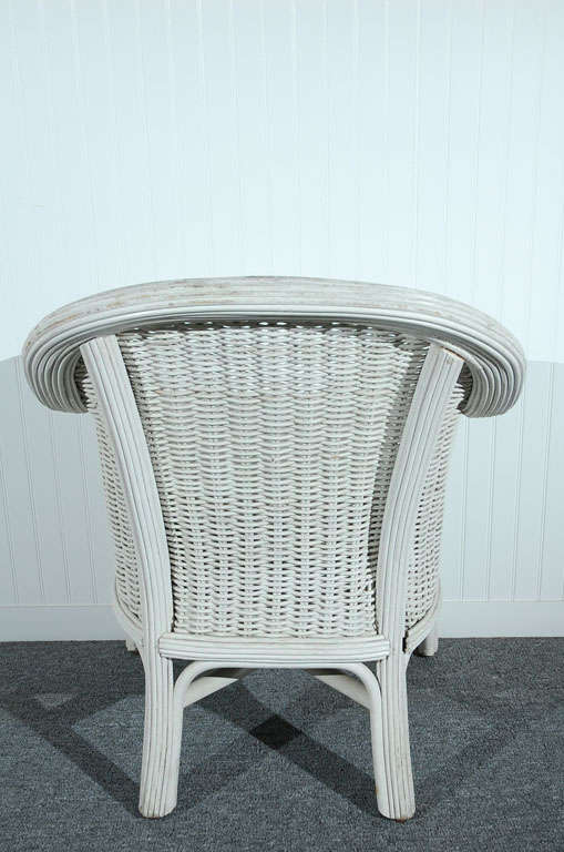 Pair Of Fantastic Original Dry White Painted Wicker Chairs 4