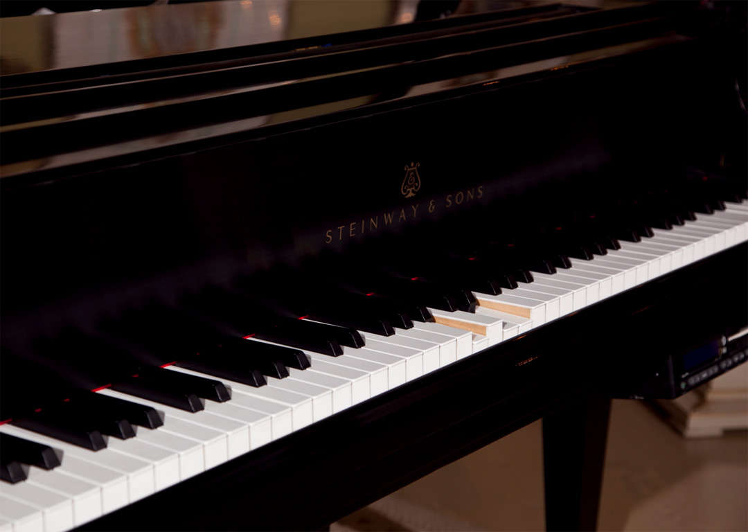Steinway & Sons Babygrand Piano Model S 3
