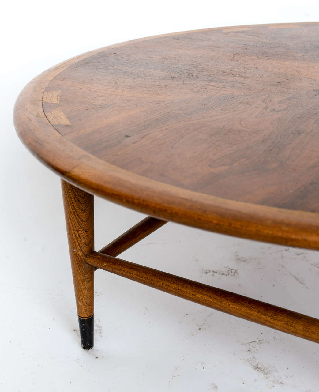 Mid-20th Century Lane Round Dove Tail Coffee Table